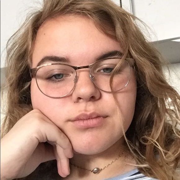 Meet your Posher, Devon - Picture 1 of 1